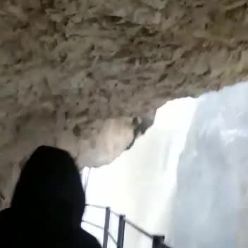 Die Staustufe Isbert im April 2019 nach den heftigen Regenfällen, gefilmt von dem inzwischen verschlossenen Eingang der direkt zur Staumauer führt.
